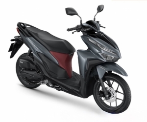 Honda Click - 摩托车租赁至少 3 天